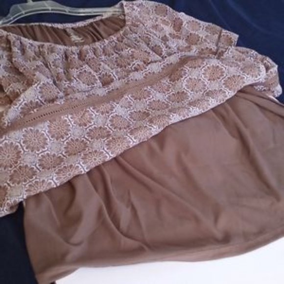 St. John's Bay Women's Sheer Print Lined Blouse - Size (2X) - Brown - Polyester - Picture 4 of 4